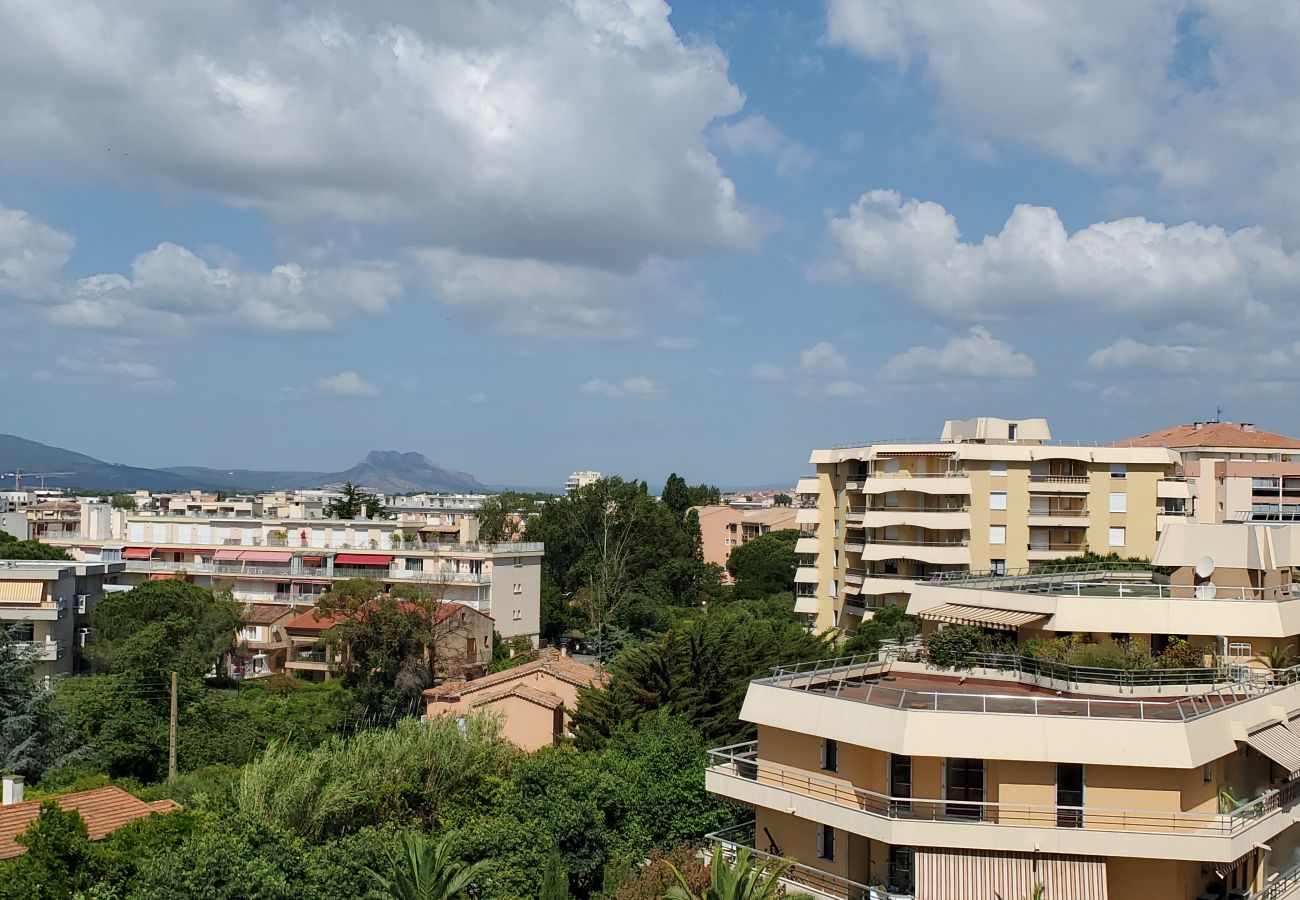 Apartment in Fréjus - FREJUS PLAGE La Miougrano T1 Bis 36m2 Swimming Pool - Beach 150m away Beautiful Balcony 4 People