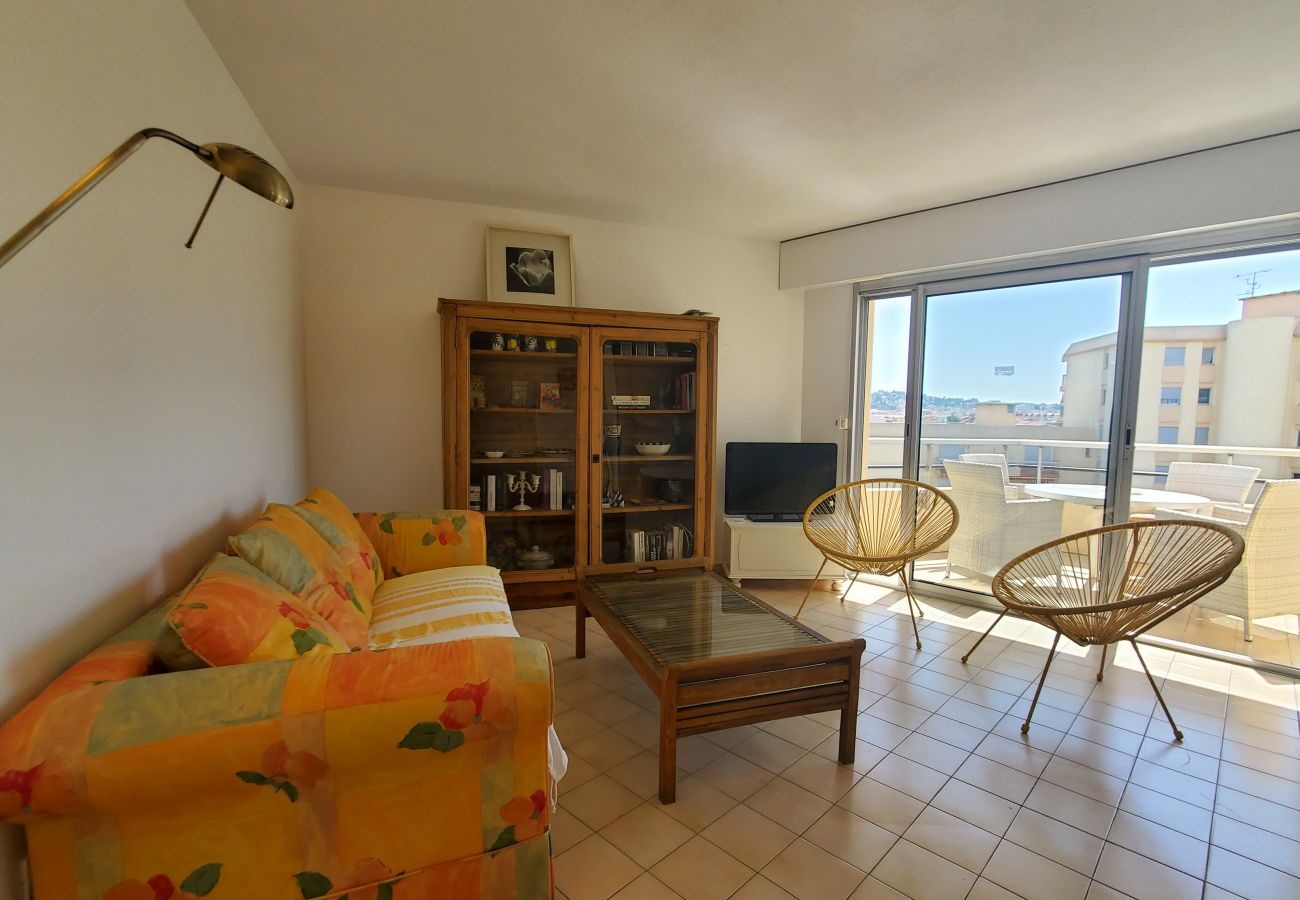 Apartment in Fréjus - FREJUS PLAGE La Miougrano T1 Bis 36m2 Swimming Pool - Beach 150m away Beautiful Balcony 4 People