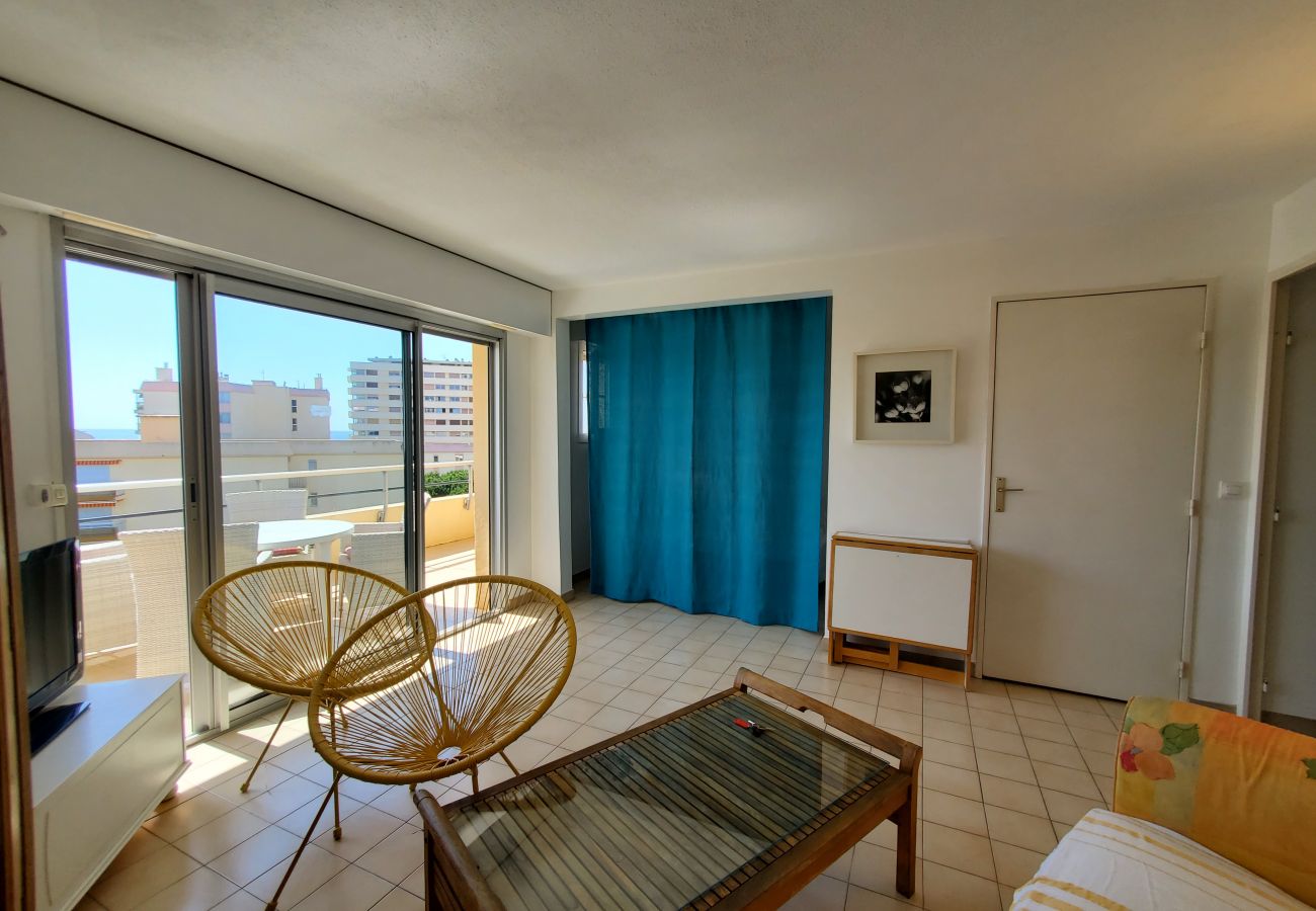 Apartment in Fréjus - FREJUS PLAGE La Miougrano T1 Bis 36m2 Swimming Pool - Beach 150m away Beautiful Balcony 4 People