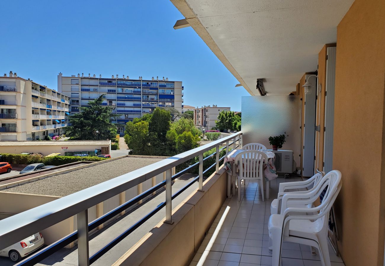 Apartamento en Fréjus - MIOUGRANO Pretty T2 con aire acondicionado 4 personas 300m Playa, con balcón, piscina y estacionamiento subterráneo