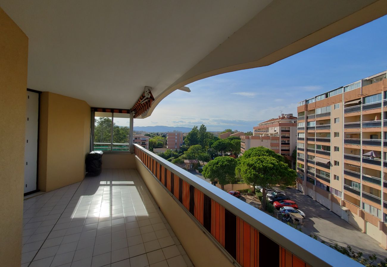 Apartamento en Fréjus - Miougrano 3 Habitaciones Aire Acondicionado 48m2 Balcón, Piscina, Estacionamiento, Cerca de Todo