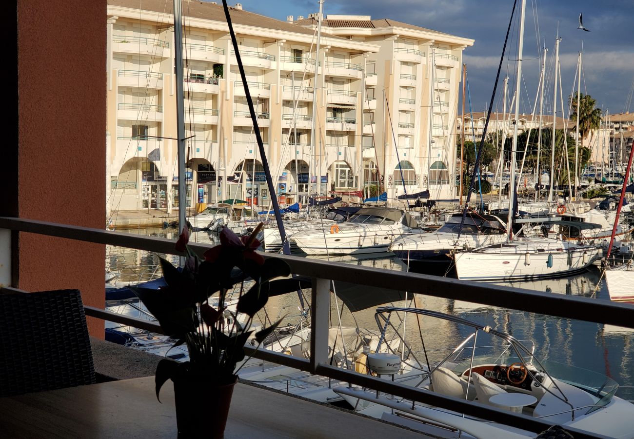 Estudio en Fréjus - Cap Hermès Studio Magnífica vista al puerto 30m2 climatizado 3 personas piscina playas parking