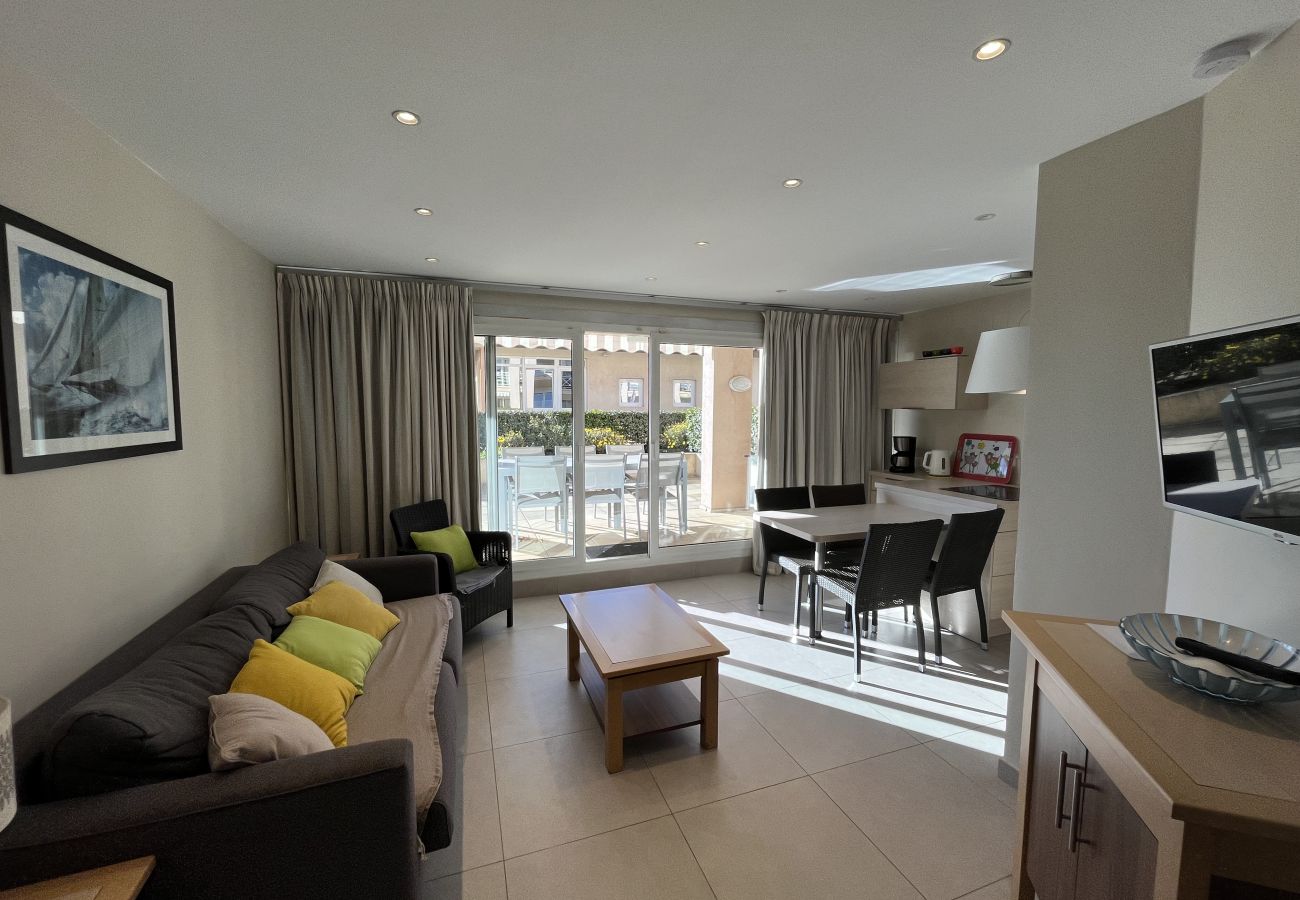 Apartamento en Fréjus - Residencia Cap Hermès, T2/3, 40m2, 4-5 personas, gran terraza con vistas al mar, aire acondicionado, aparcamiento privado, piscina