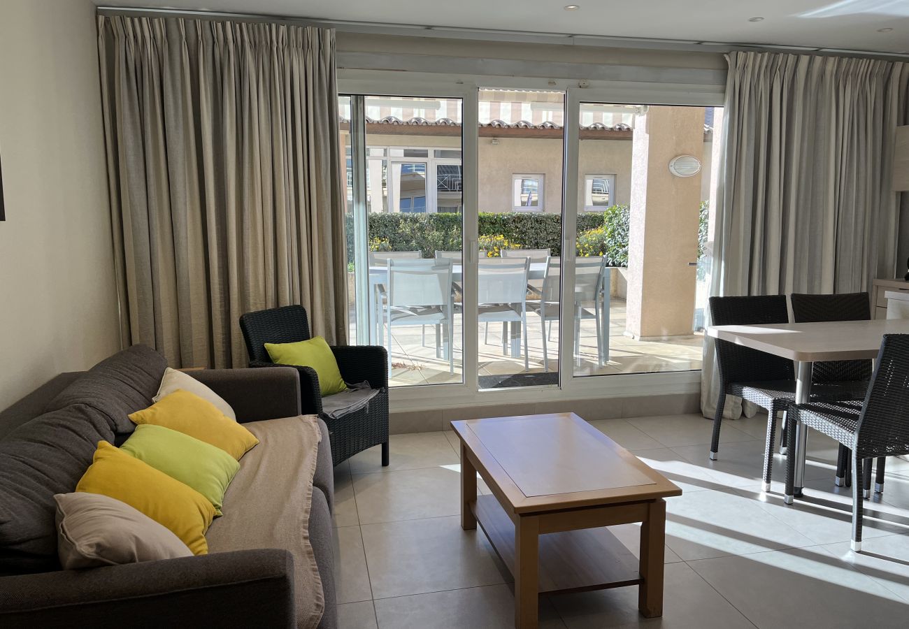 Apartamento en Fréjus - Residencia Cap Hermès, T2/3, 40m2, 4-5 personas, gran terraza con vistas al mar, aire acondicionado, aparcamiento privado, piscina