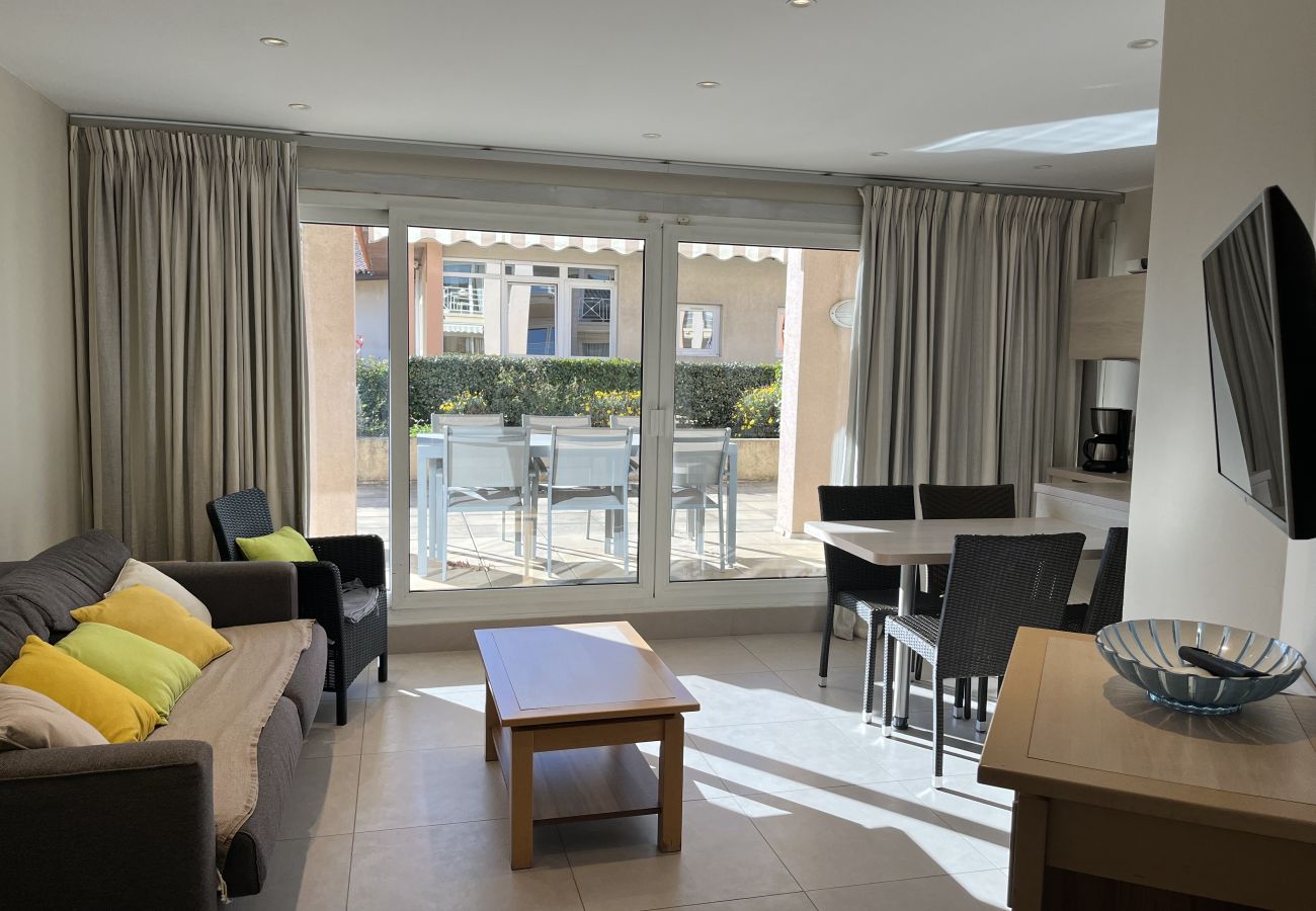 Apartamento en Fréjus - Residencia Cap Hermès, T2/3, 40m2, 4-5 personas, gran terraza con vistas al mar, aire acondicionado, aparcamiento privado, piscina