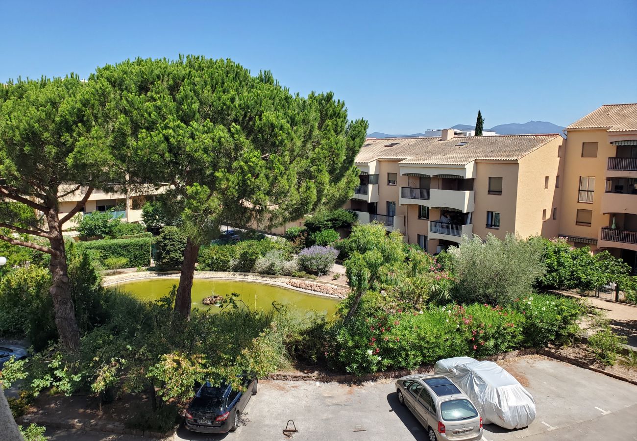 Appartamento a Fréjus - Port FREJUS T3 Duplex 50m2 Balcone su Giardino Parcheggio 6 Persone