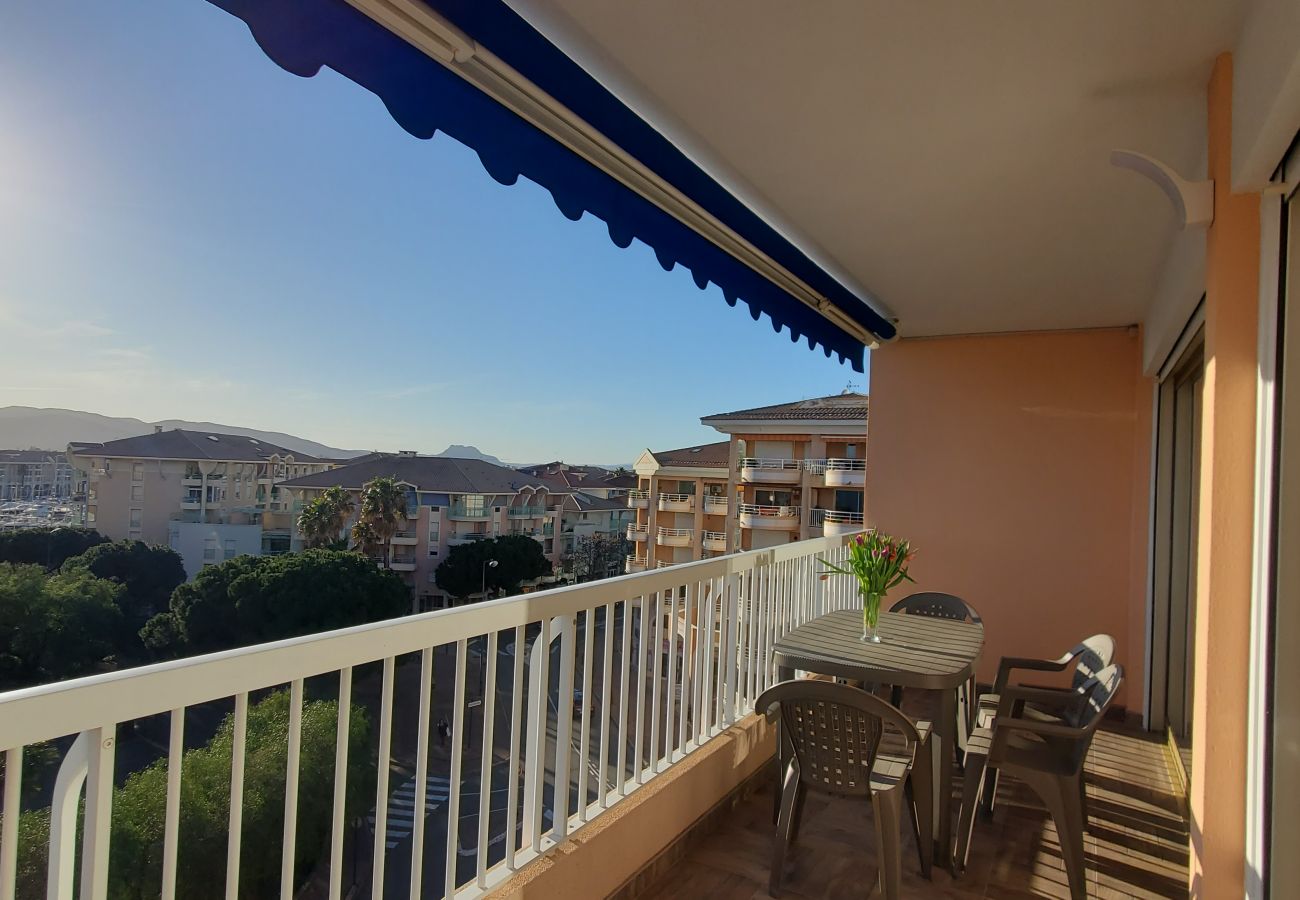 Appartamento a Fréjus - Fréjus-Plage, vista mare, T2, 38m2, 4 persone, ristrutturato, aria condizionata, magnifico