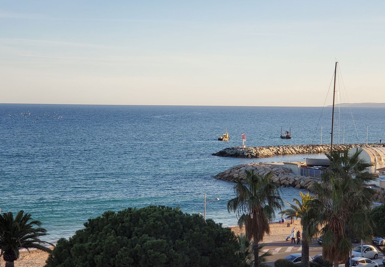 Appartamento a Fréjus - Fréjus-Plage, vista mare, T2, 38m2, 4 persone, ristrutturato, aria condizionata, magnifico