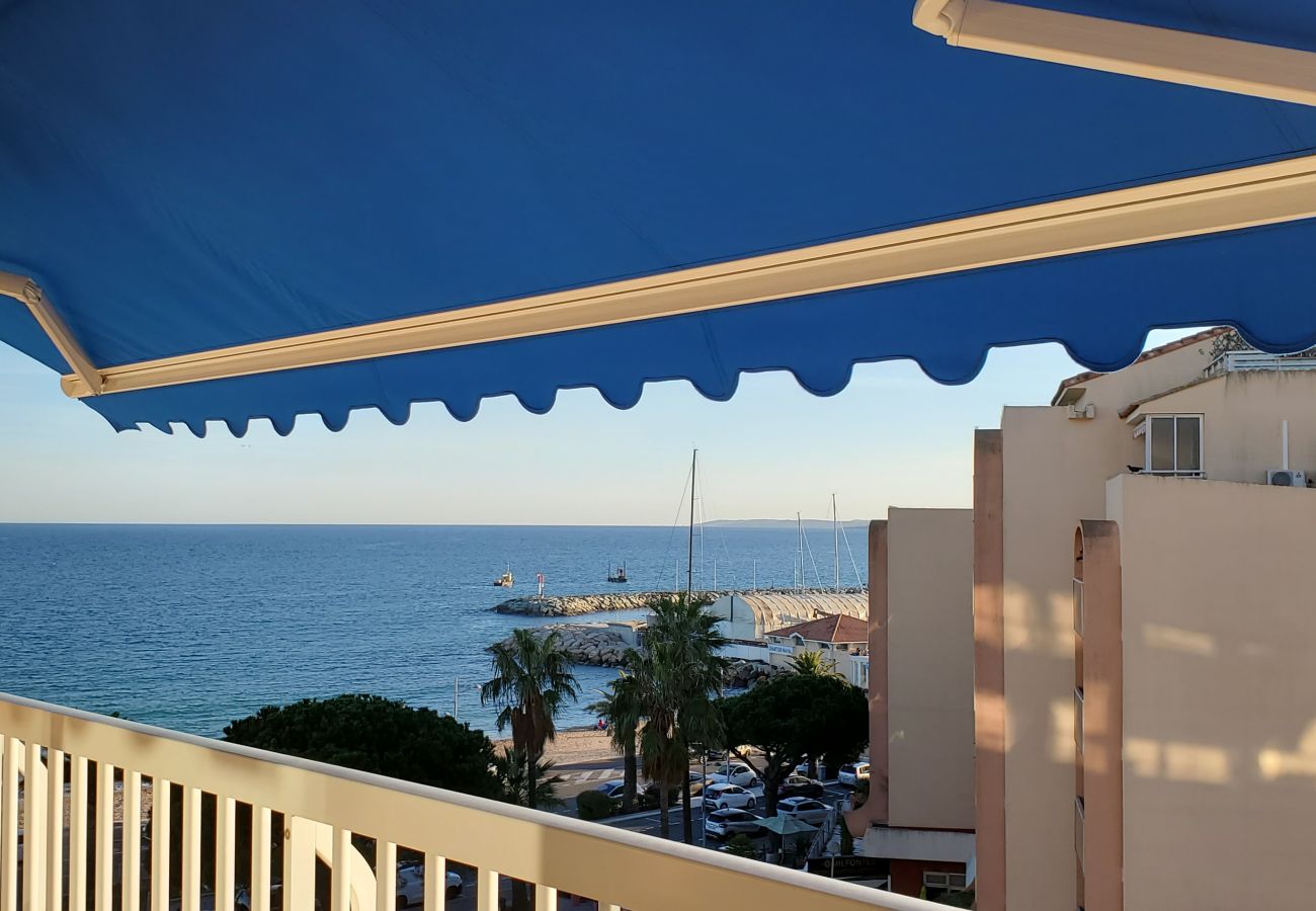 Appartamento a Fréjus - Fréjus-Plage, vista mare, T2, 38m2, 4 persone, ristrutturato, aria condizionata, magnifico