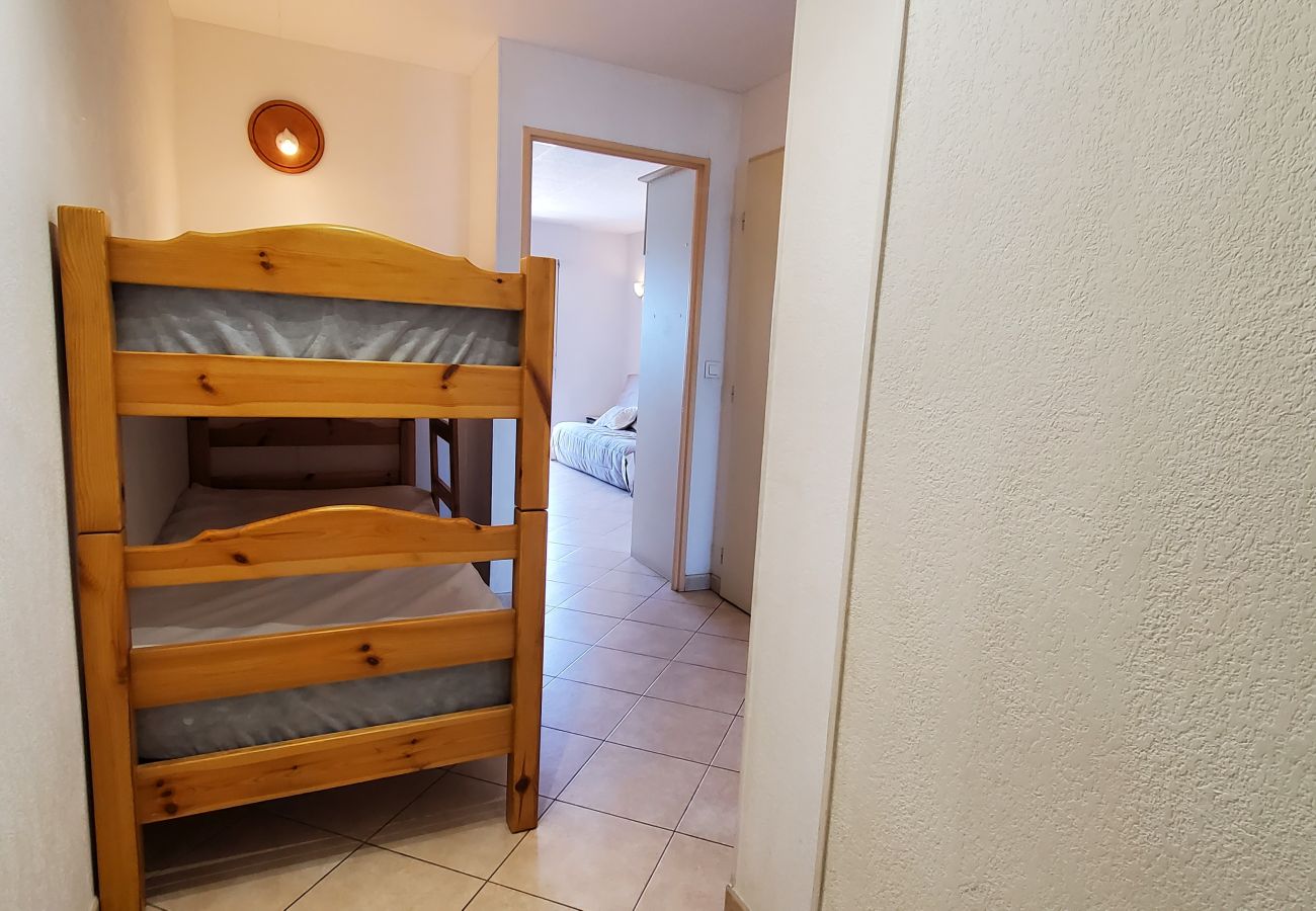 Studio a Fréjus - LE CAPITOLE, vista mare, cabina monolocale 27m2 fronte mare, 2 adulti, 2 bambini, aria condizionata e garage