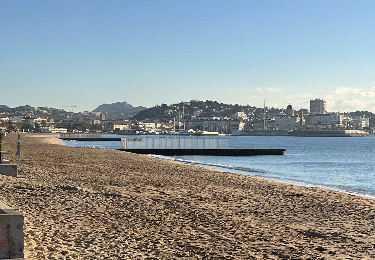 Appartamento a Fréjus - Fréjus Plage, Le Méditerranée, Grande T2, 56 m2, 4 persone, Vista Mare