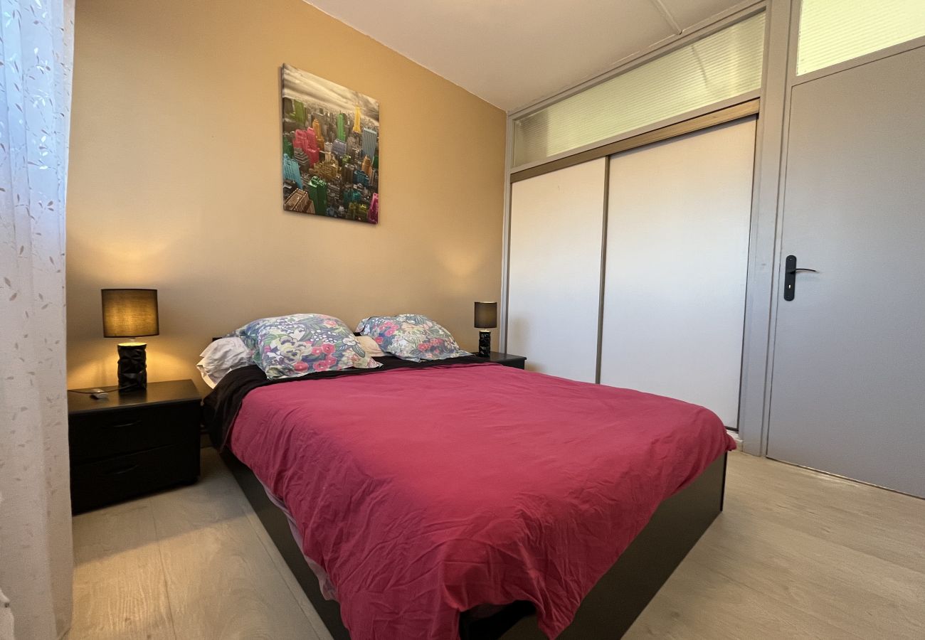 Appartement à Fréjus - Fréjus Plage, Le Méditerranée, Grand T2, 56 m2, 4 personnes, Vue Mer 